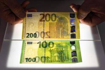 Arrivano le nuove banconote da 100 e 200 euro Arrivano le nuove banconote da 100 e 200 euro